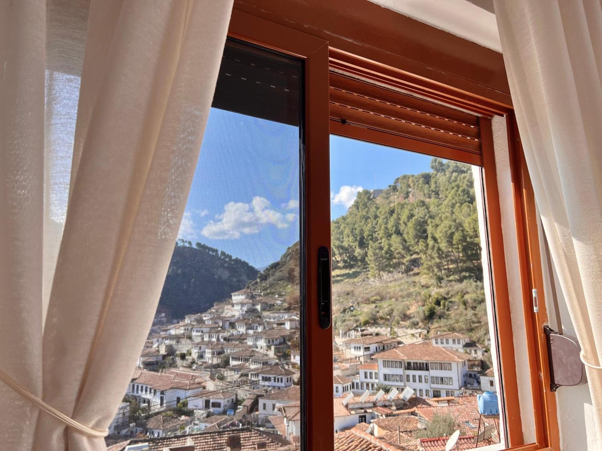 Villa Dona Berat Exterior foto